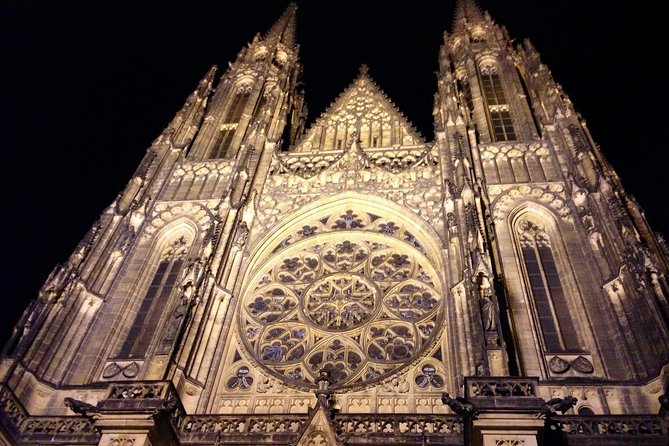 Private Prague Castle and Lobkowicz Palace Half-Day Tour - Itinerary Details