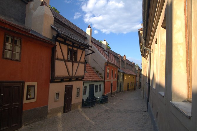 Private Prague Castle and Lobkowicz Palace Half-Day Tour - Discovering the Old Royal Palace