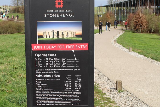 Private Pre Cruise Excursion Transfer London to Southampton Port Via Stonehenge - Traveler Reviews and Feedback