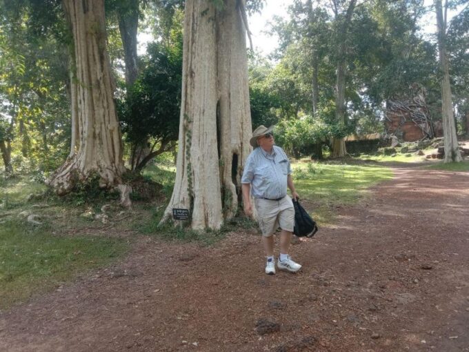 Private Preah Vihea and 2 Temples Guided Tour - Moat and Architecture