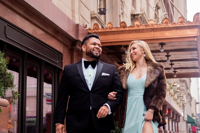 Private Professional Holiday Photoshoot in San Antonio - Flexible Meeting Options