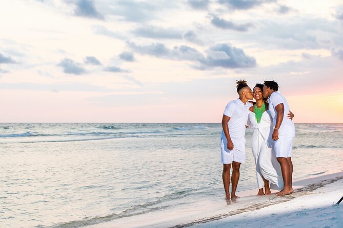 Private Professional Holiday Photoshoot in Virginia Beach - Pricing and Reviews