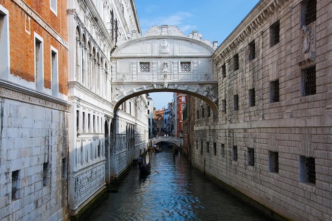 Private Professional Photoshoot Tour in Venice - Good To Know