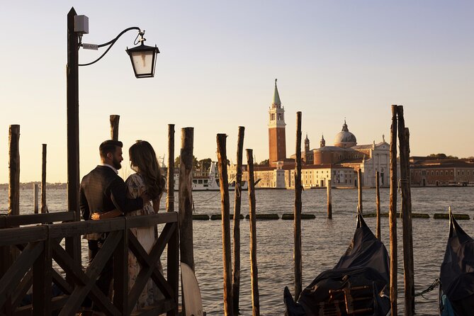Private Professional Photoshoot Tour in Venice - Included Photography Services