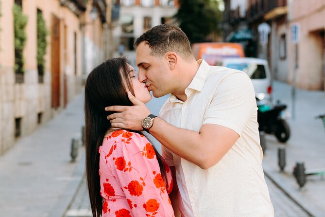 Private Professional Vacation Photoshoot in Madrid - Customizable Itinerary
