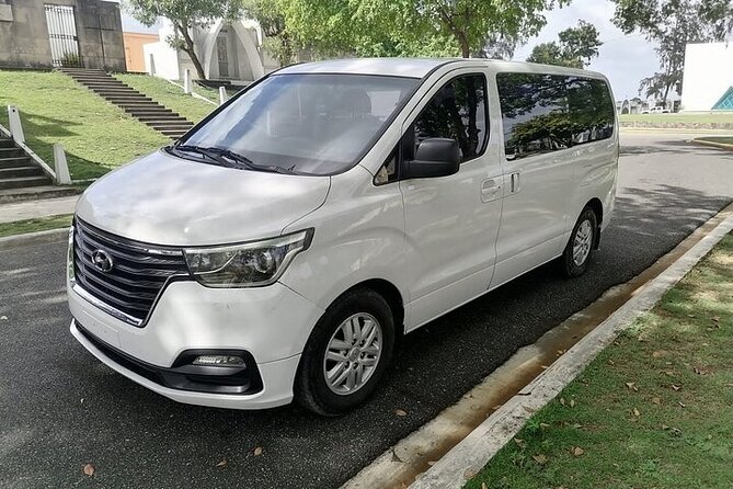 Private Punta Cana Airport (PUJ) Transfers to Bayahibe Hotels - Pickup and Drop-off