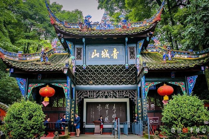 Private Qingcheng Mountain and Dujiangyan Irrigation System Tour From Zhuhai - Qingcheng Mountain Exploration