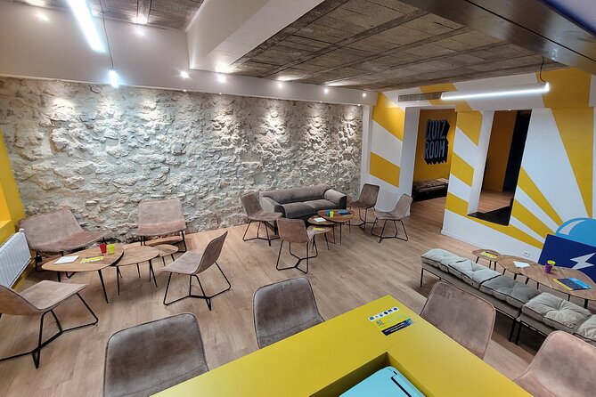 Private Quiz Room Game Session in Aix En Provence - Who Can Participate