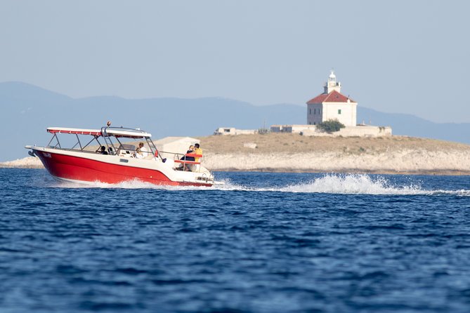 Private Red Rocks and Pakleni Islands Beach Hopping Speedboat Tour - Lunch by the Pakleni Islands