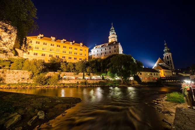 Private Return Day Trip From Linz to Cesky Krumlov With Guided Tour - Positive Reviews and Feedback