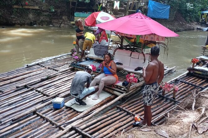Private River Bamboo Rafting Activity in Ocho Rios Jamaica - Guide Dynamics and Satisfaction