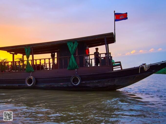 Private River Cruise Along Tonle Sap Lake & Floating Village - Pickup and Drop-off