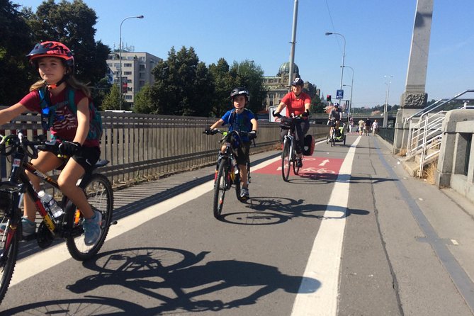 PRIVATE - River & Park Bike Tour to Troja Chateau (Small Groups) - Meeting and Departure
