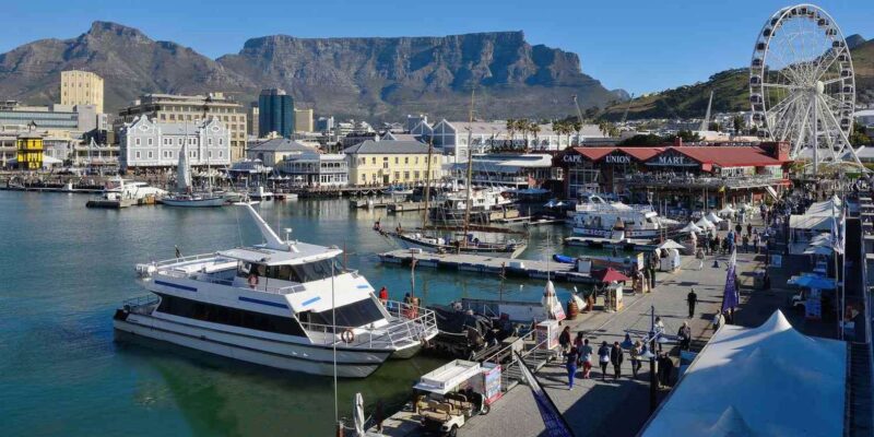 Private Robben Island, Waterfront and Bo-Kaap Half-Day Tour. - Bo-Kaap Exploration