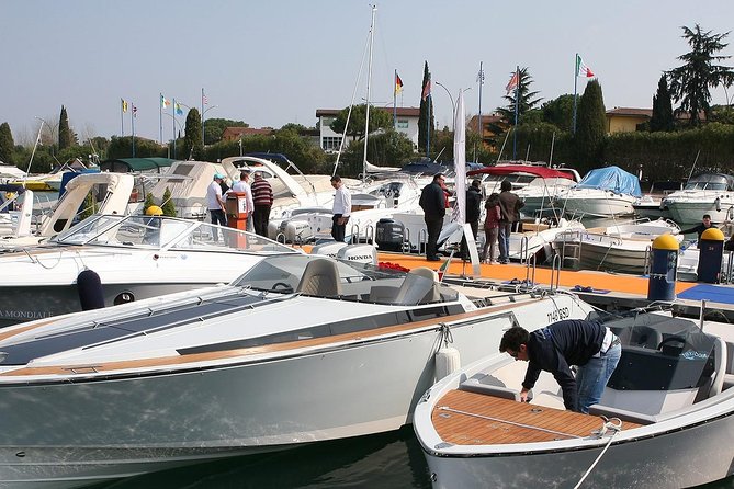 Private Romantic Motorboat Tour From Sirmione - Suitability for Groups