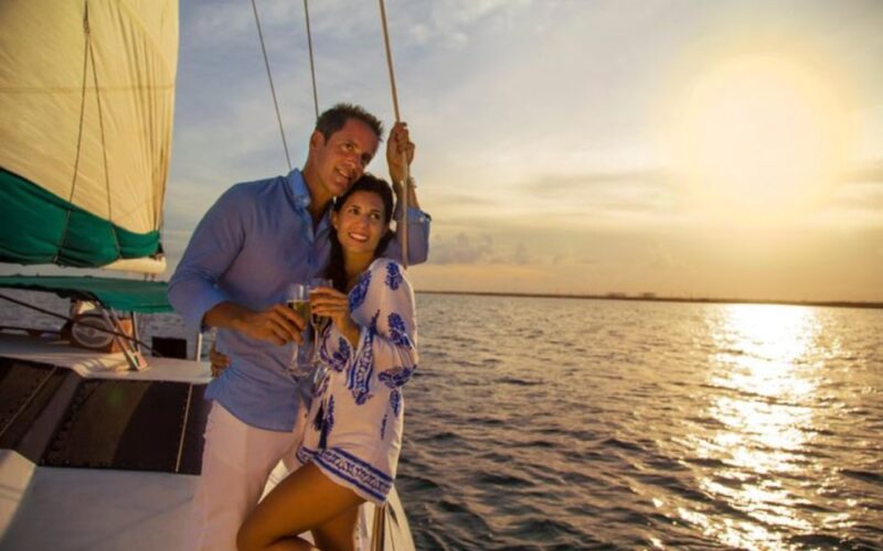 Private Romantic Sailing Sunset Experience - Key Points