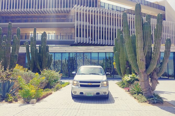 Private, ROUD TRIP From Airport to Hotels in Tourist Corridor - Key Points