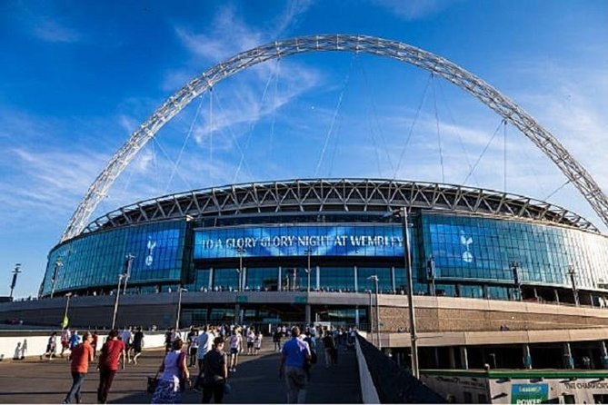 Private Round Trip Airport Transfer Heathrow to Wembley Stadium Hotels - Pickup and Drop-off