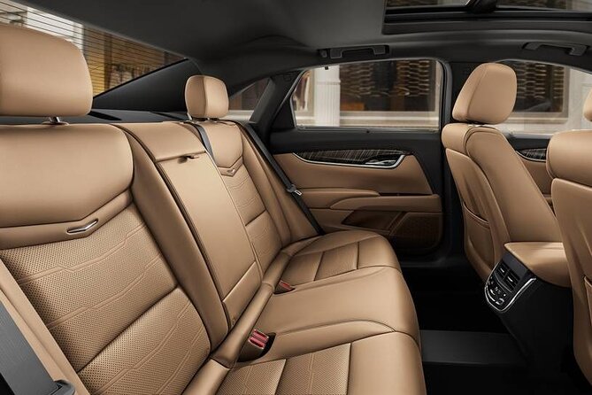 Private Round Trip: BOSton Airport BOS to BOSton by Business or Luxury Vehicle - Airport Pickup