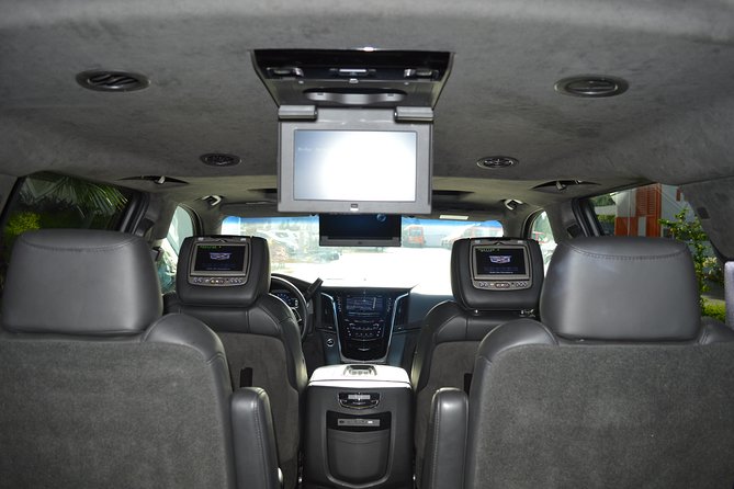 Private Round-Trip Luxury Transfer: La Romana International Airport - Operational Information