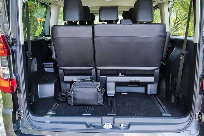 Private Round Trip Transfer: Norman Manley Airport KIN to Ocho Rios by Minivan - Pickup and Drop-off Details