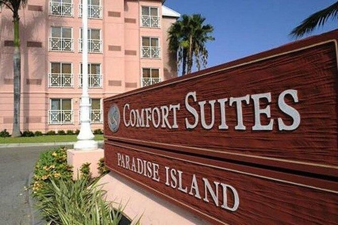 Private Roundtrip Sedan Airport Transfer to Paradise Island - Pickup and Drop-off Details