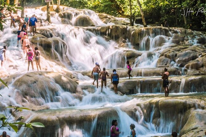Private Roundtrip Transfer From Montego Bay to Dunns River Falls - Exploring Dunns River Falls