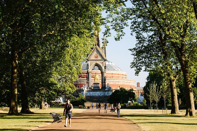 Private Royal Scandals London Bike Tour - Tour Experience