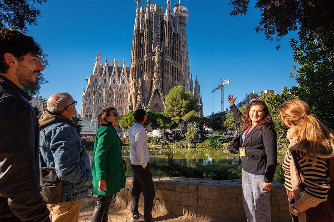Private Sagrada Familia Guided Tour With Skip the Line Ticket - Cancellation and Refund Policy