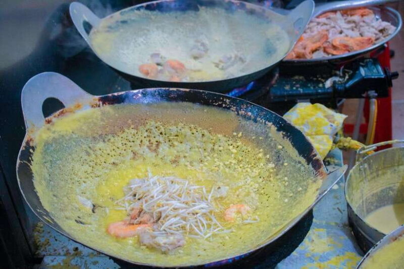 Private Saigon Foodie Walk_Eleven Street Tastings Can't Miss - Banh Xeo - Vietnamese Pancake