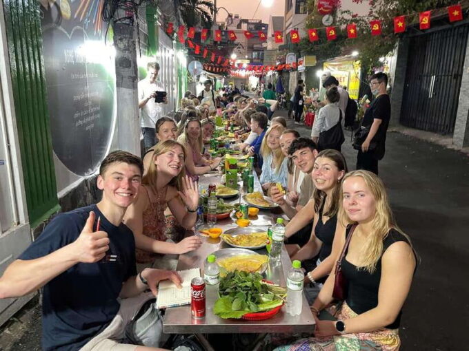 Private Saigon Foodie Walk_Eleven Street Tastings Can't Miss - Vietnamese Pizza - Highlands Specialty