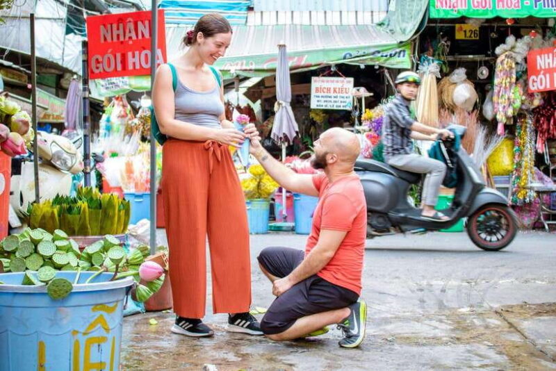 Private Saigon History, Hidden Gems-Scooter Sightseeing Tour - Exploring Iconic Landmarks