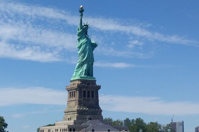 Private Sail Around New York City and The Statue of Liberty - Operator and Tour Details