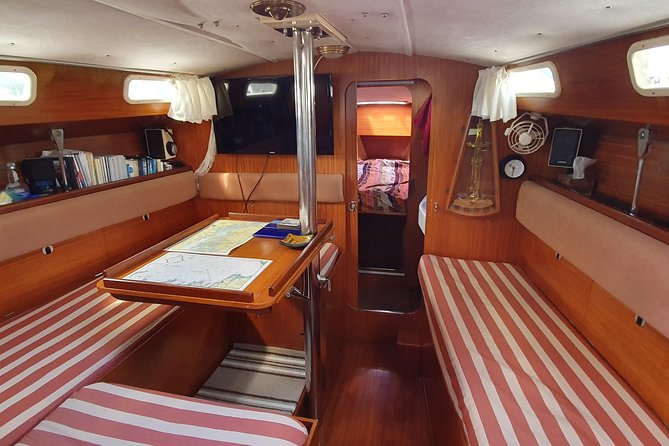 Private Sailing Trips Around Fishers Island From New London, CT - Exploring the Thimble Islands