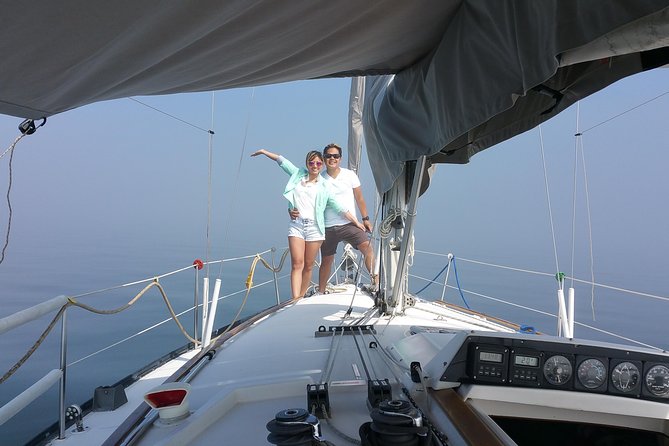 Private Sailing Trips Around Fishers Island From New London, CT - Key Points