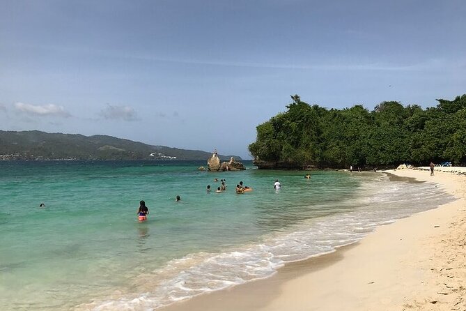 Private Samana Full-Day Excursion - Pickup From Bayahibe - Savor Delightful Cuisine