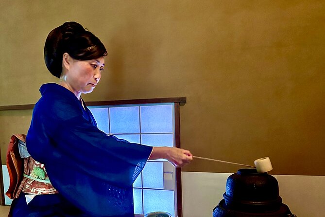 Private Samurai Sword Experience - Samurai Sword Handling Techniques