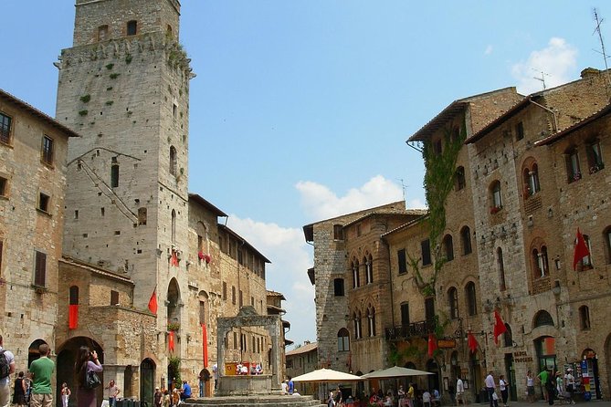 Private San Gimignano Wine Tour From Livorno Port - Exploring Volterra