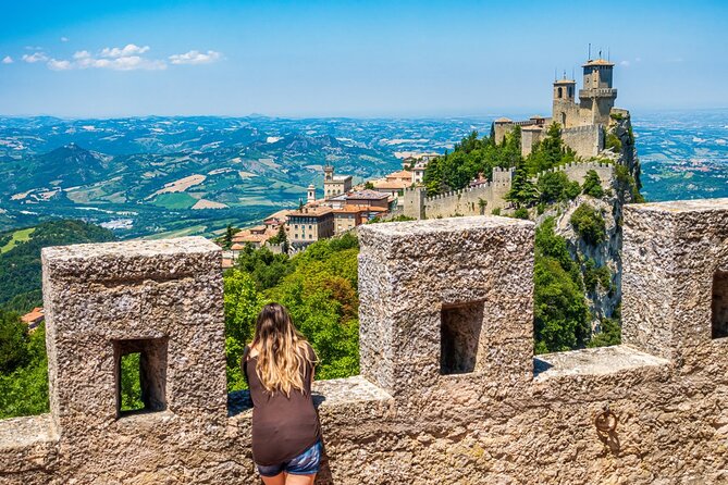 Private San Marino Walking Tour - Meet the Passionate Guides