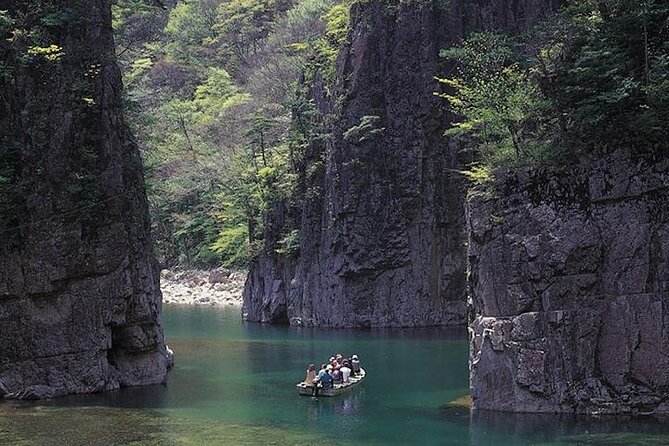 Private Sandankyo Valley Tour From Hiroshima With a Local Guide - Cancellation Policy