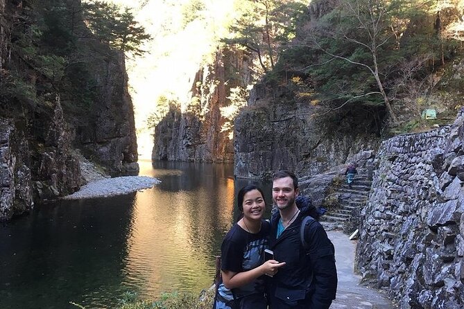 Private Sandankyo Valley Tour From Hiroshima With a Local Guide - Exploring Sandankyo Valley