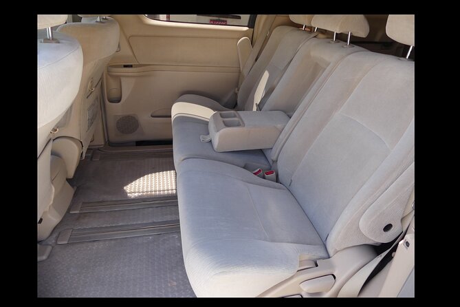 Private Sangster Airport Transfer to Jamaica Inn Ocho Rios - Vehicle and Accessibility Details