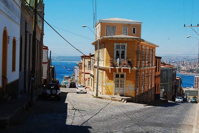 Private Santiago Hotel or Airport Arrival Transfer to Viña Del Mar or Valparaiso - Luggage Restrictions