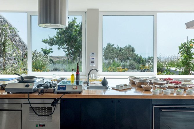Private Santorini Cooking Class With a Chef Overlooking a Beautiful Garden - About the Chef and Venue