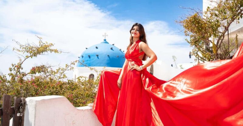 PRIVATE SANTORINI FLYINGDRESS - Professional Guidance and Team