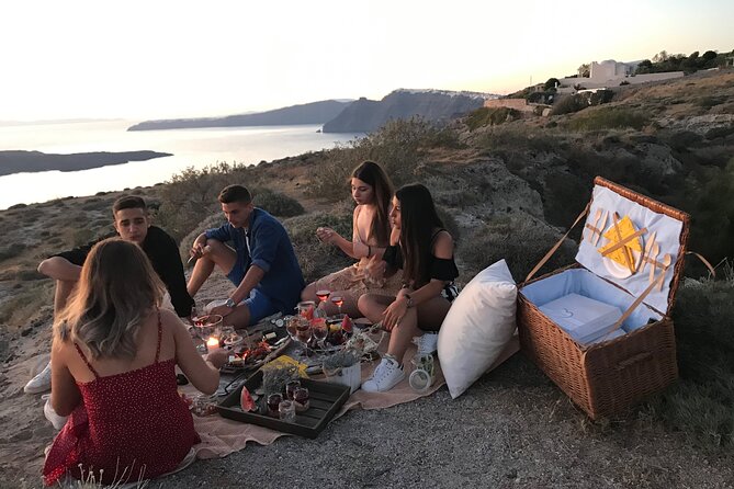 Private Santorini Sunset Picnic Experience - Highlighting Customer Satisfaction