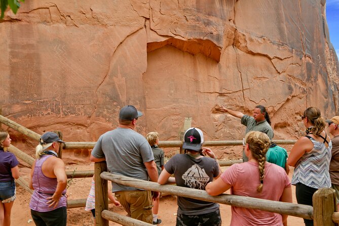 Private Scenic Petroglyph Tour in Moab - Exploring Ancient Petroglyphs