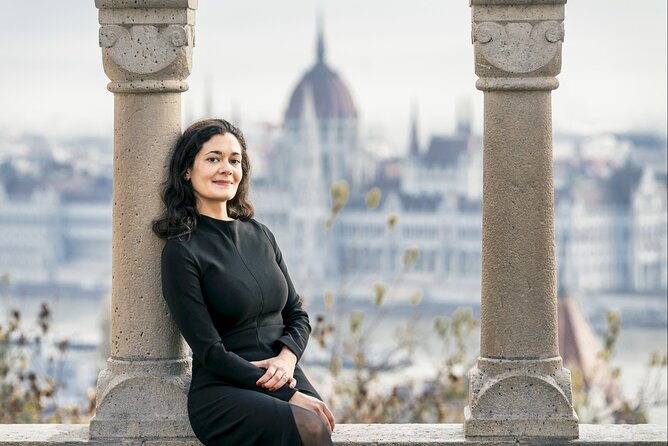 Private Scenic Photo Session at the Buda Castle - Scheduling and Duration