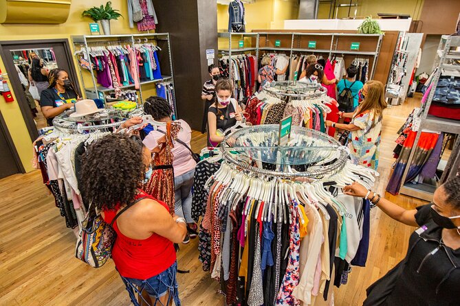 Private Secondhand Bargain Shopping & Styling Tour With a Personal Shopper  - Secondhand and Vintage Stores