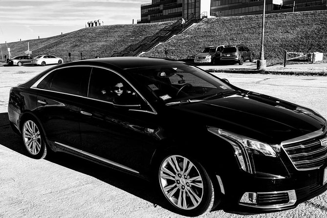 Private Sedan Transfer Between OHARE Airport & Downtown Madison WI - Meeting and Pickup Details